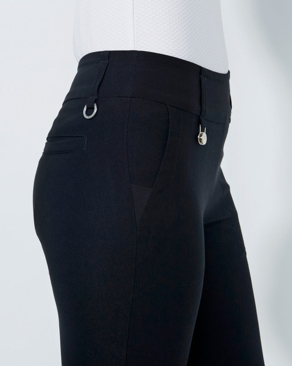 Daily Sports Magic 21" Black Capri