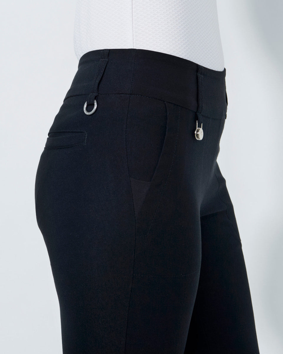 Daily Sports Magic 27" Black Ankle Pants