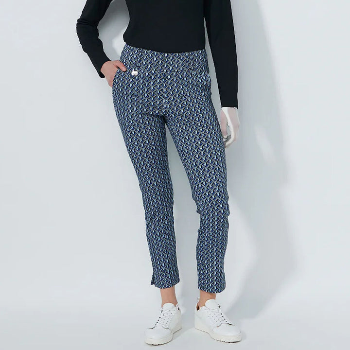 Daily Sports Twisted Magic Ankle Pant [PS26]