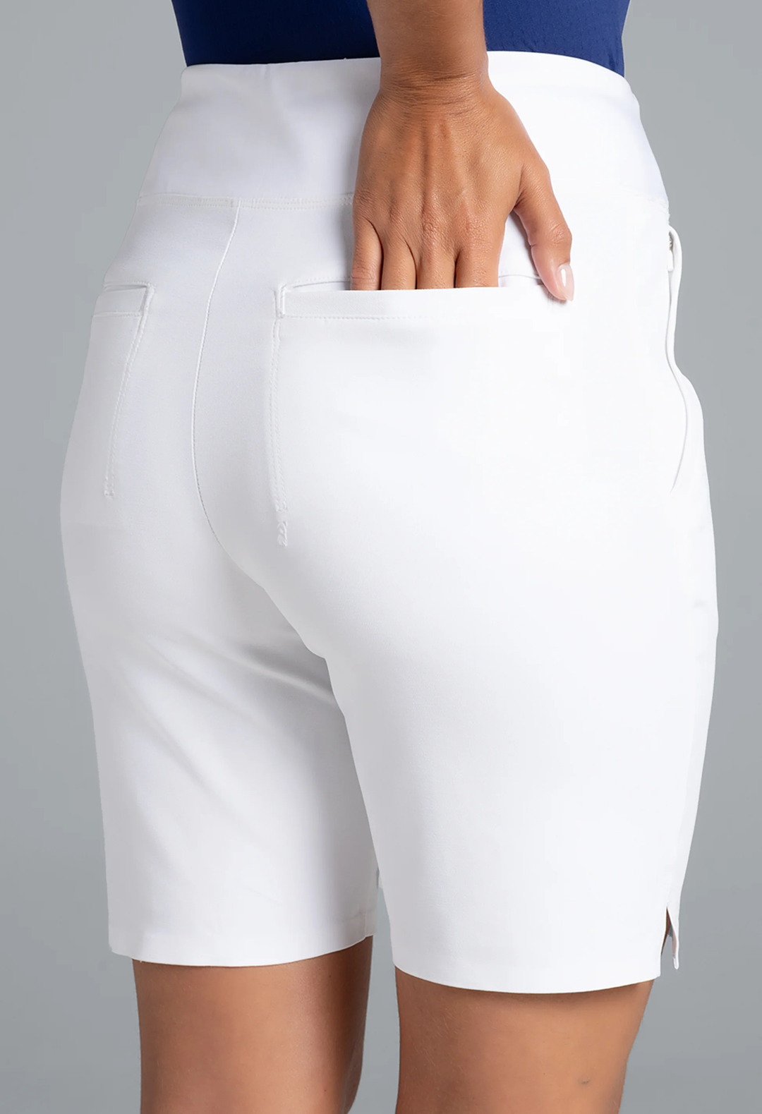 IBKUL Solid Lightweight Short