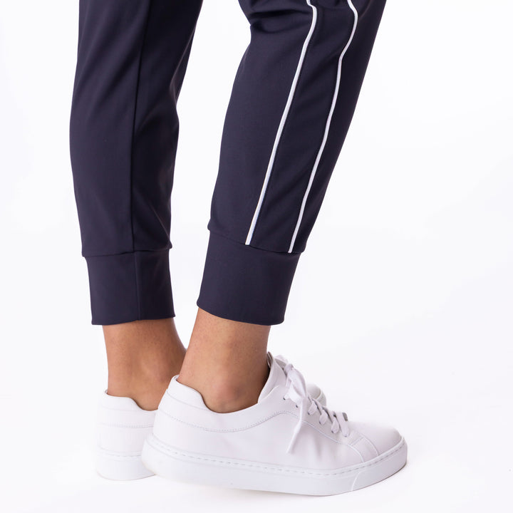 BelynKey Fairbanks Slim Onyx/Chalk Jogger