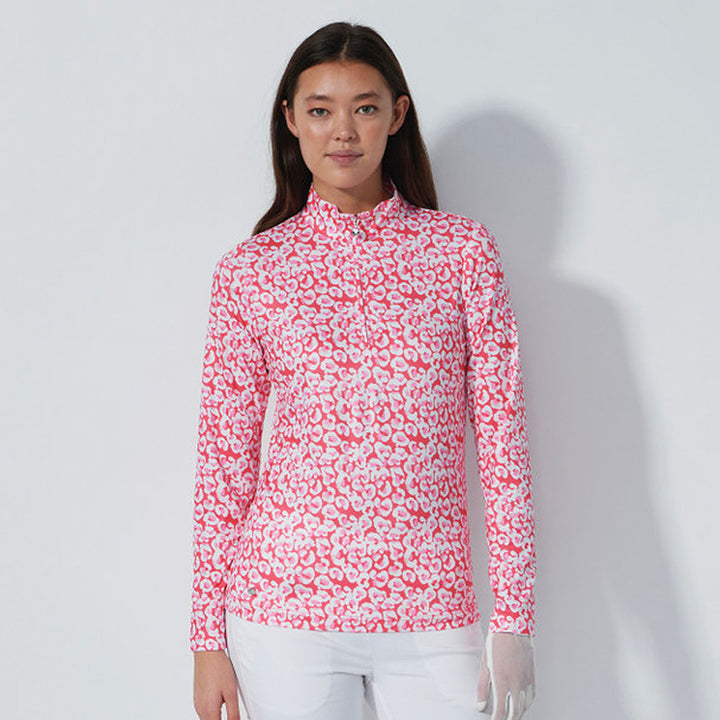 Daily Sports Sheermotion Leo Coral Long Sleeve Mock