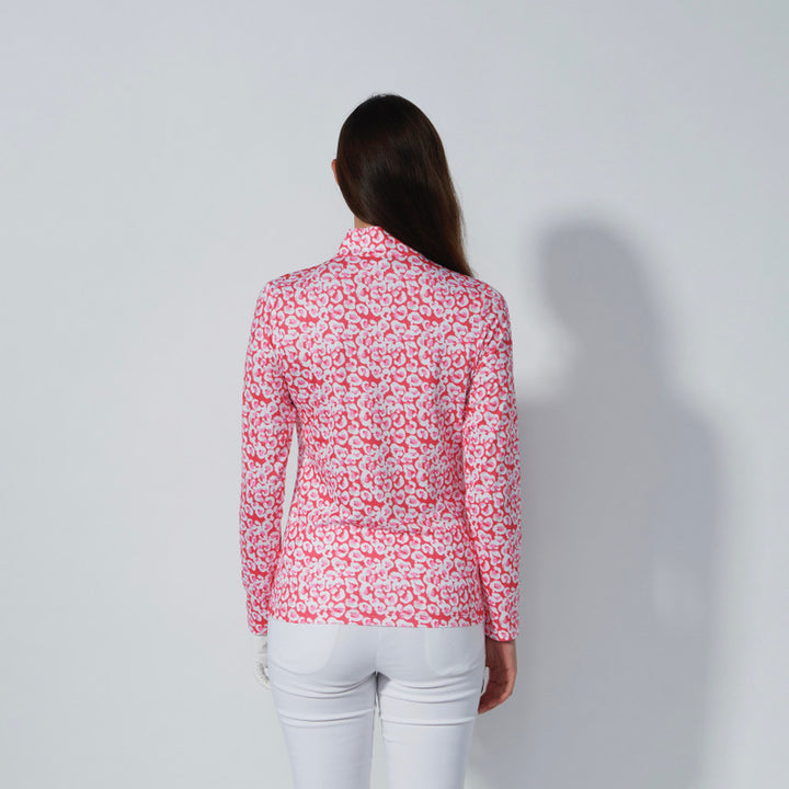 Daily Sports Sheermotion Leo Coral Long Sleeve Mock