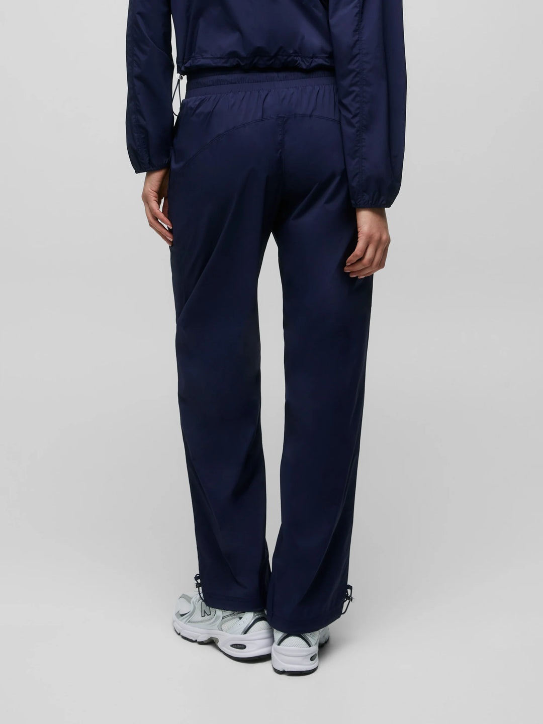 Greyson Wind Drawstring Jogger